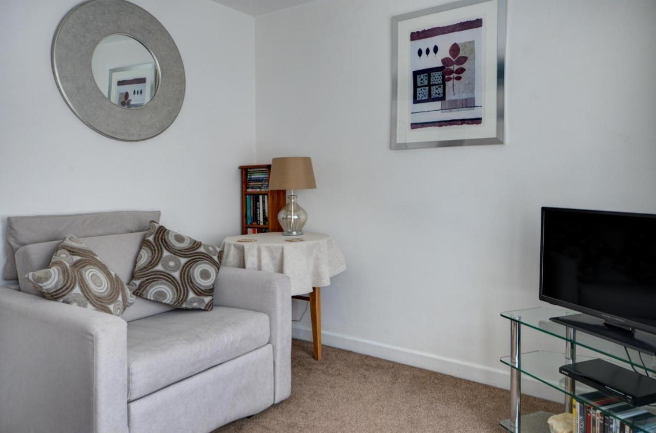 Katrinas Apartment By Treetop Property Cirencester Exteriér fotografie